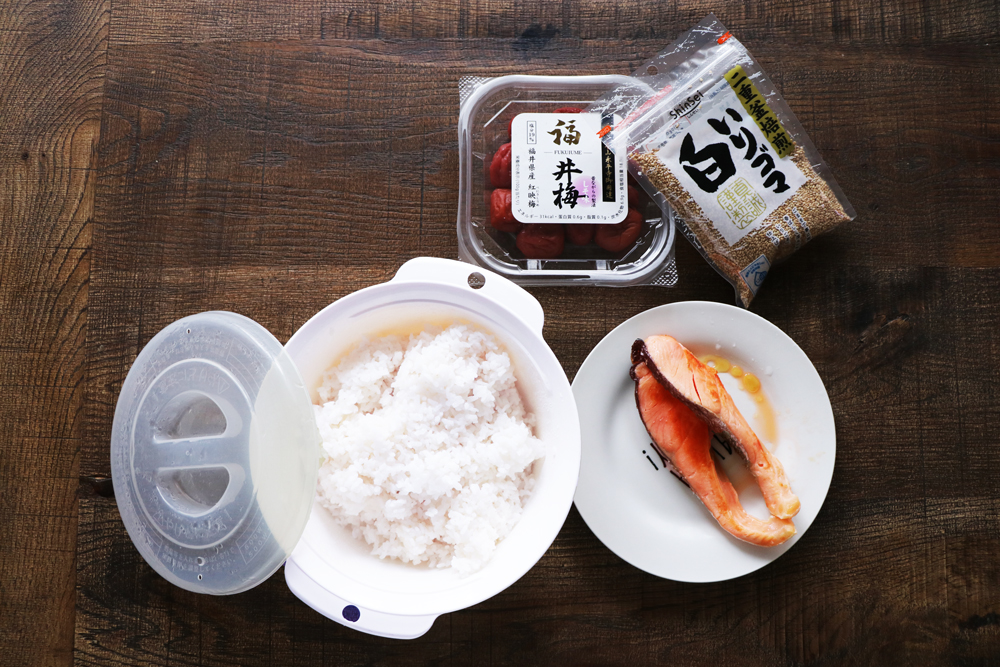 鮭と梅のまぜご飯材料