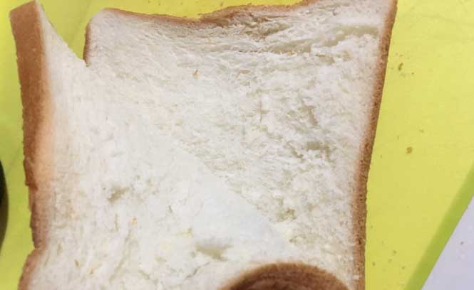 ピザ風ホットサンド作り